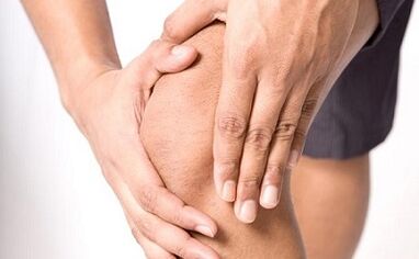 Συμπτώματα της αρθρθετρώματος της άρθρωσης του γόνατος